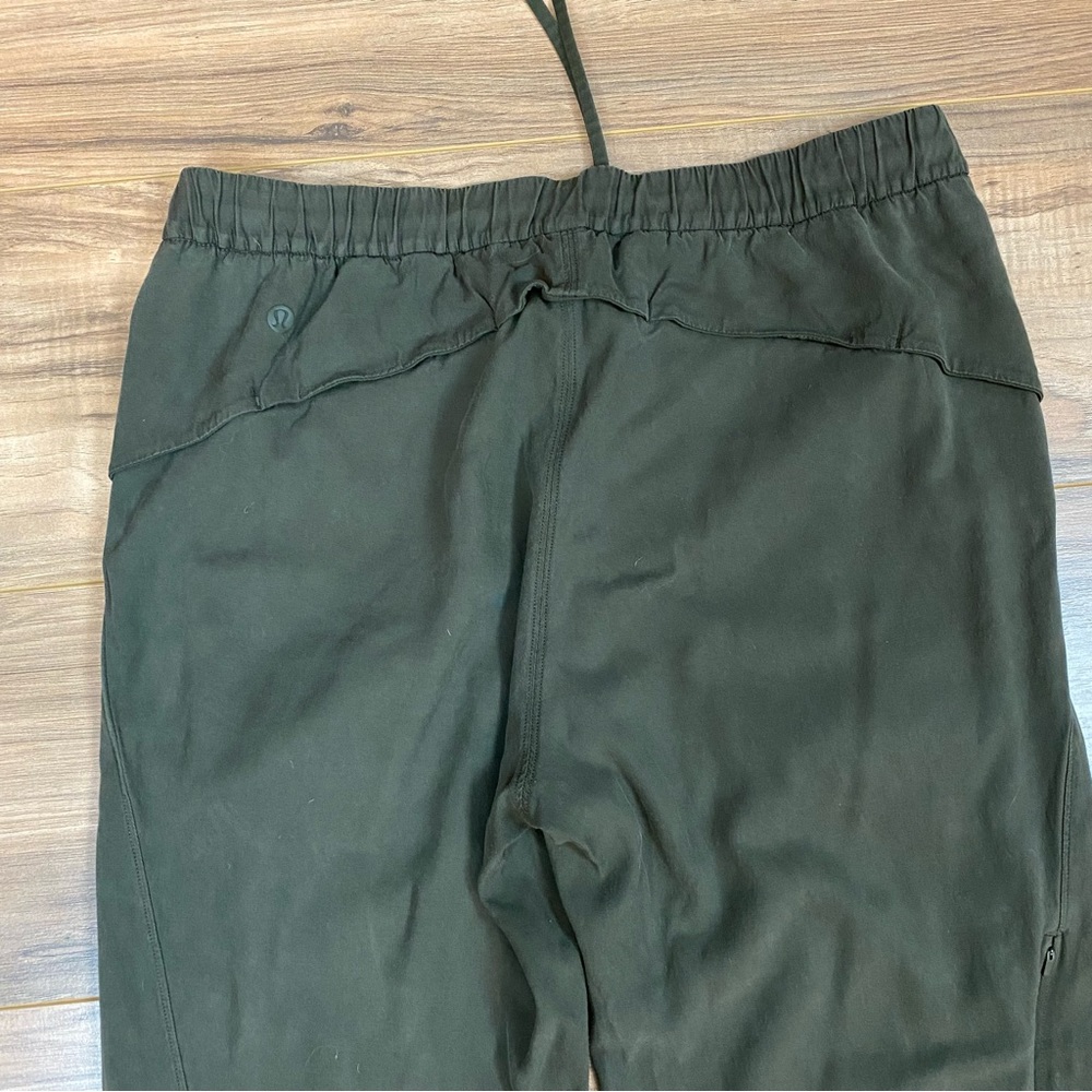 Lululemon Essential Affinity Jogger Women's 8 Color Green - Picture 11 of 14